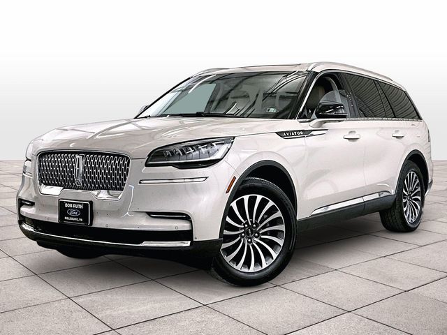 2023 Lincoln Aviator Reserve White at Phil Fitts Ford