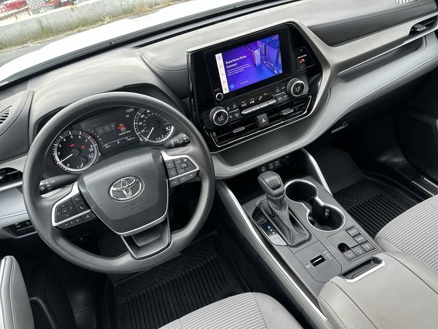 2023 Toyota Highlander L 16