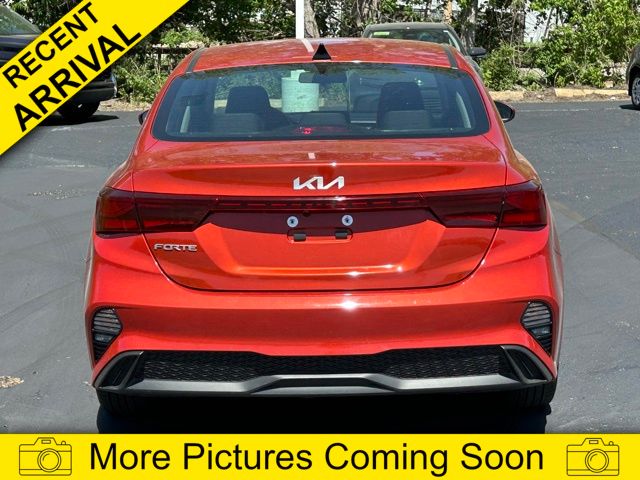 2022 Kia Forte LXS photo