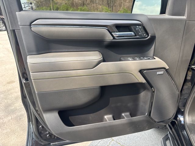 Used 2022 Black Chevrolet ZR2 image 15