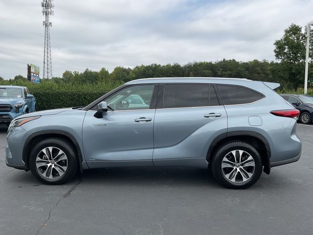 Used 2021 Toyota Highlander Hybrid SUV