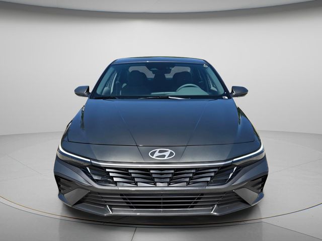 2026 Hyundai Elantra - $21,497
