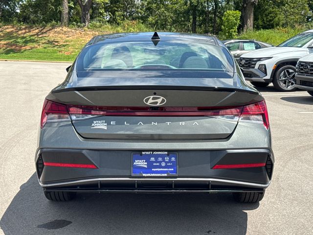 New 2026 Gray Hyundai SEL Sport image 4