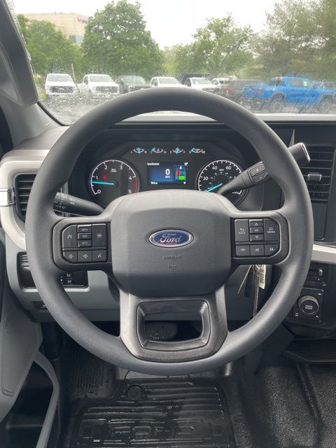 2025 Ford F-350 Super Duty XL