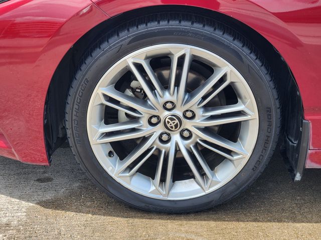 2021 Toyota Avalon Limited - 9