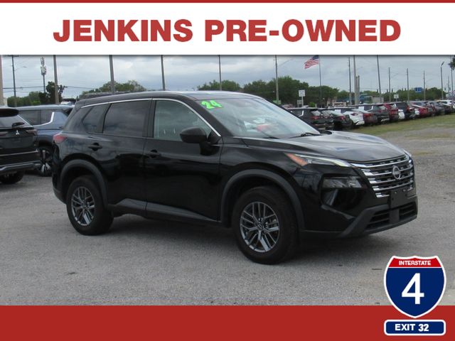 Super Black 2024 Nissan Rogue SUV / Crossover All-Wheel Drive Continuously Variable Transmission