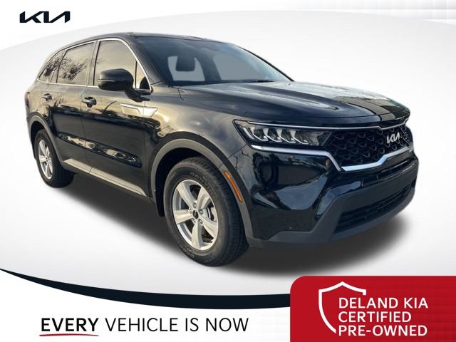 2023 Kia Sorento LX's photo