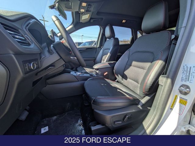 2025 Ford Escape ST-Line - Photo 9