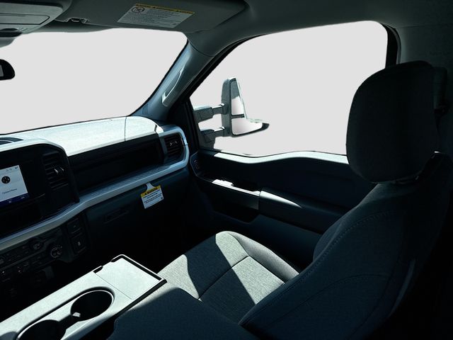 2025 Ford F-250SD XL photo