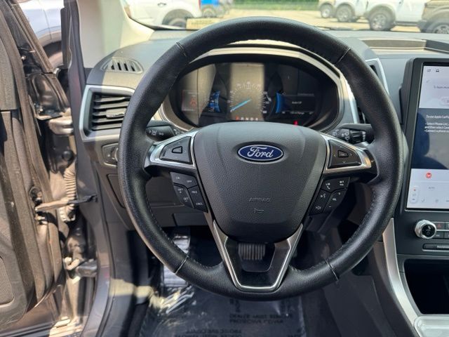 Used 2024 Gray Ford SEL image 17