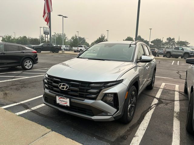 Shimmering Silver 2025 Hyundai Tucson SUV / Crossover Front-Wheel Drive 8-Speed Automatic