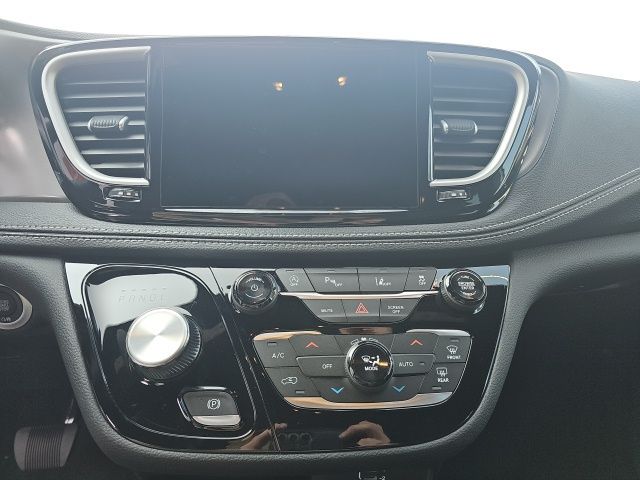 2026 Chrysler Pacifica Select - Pw7 exterior view 16