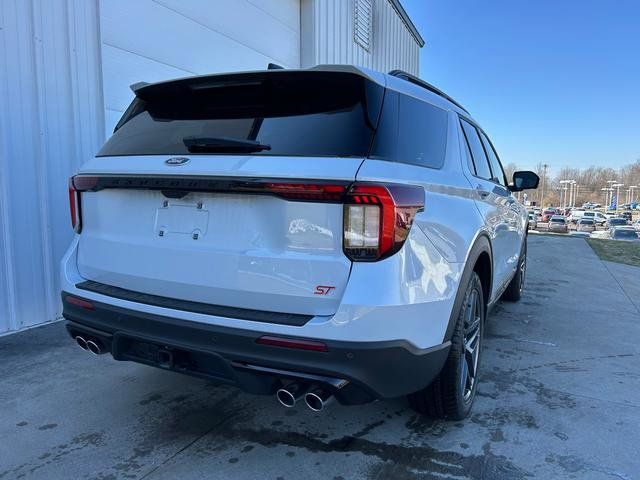 2026 Ford Explorer ST - 3