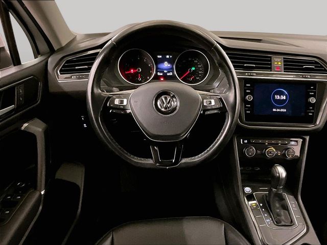 2018 Volkswagen Tiguan 2.0T SEL - 4