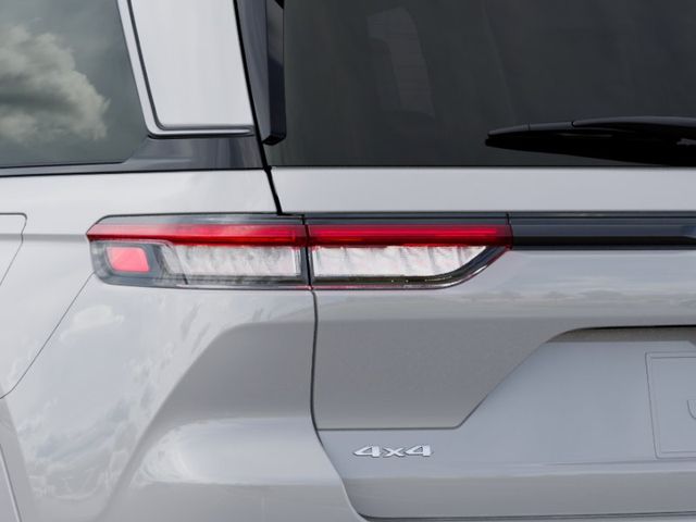 new 2026 Jeep Grand Cherokee car, priced at $47,910