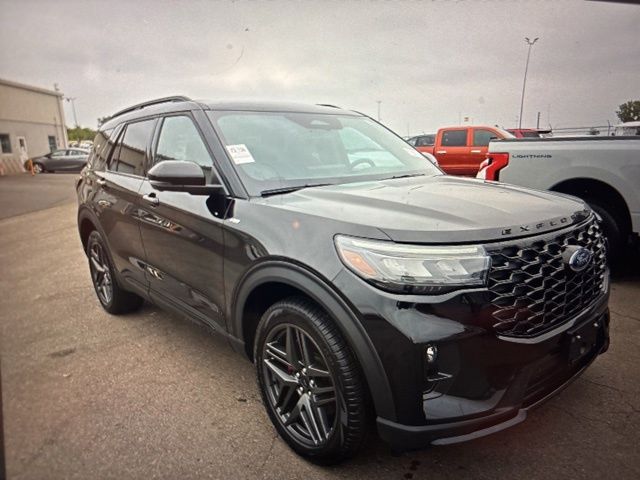 2025 Ford Explorer ST-LINE 4WD (PL535)'s photo
