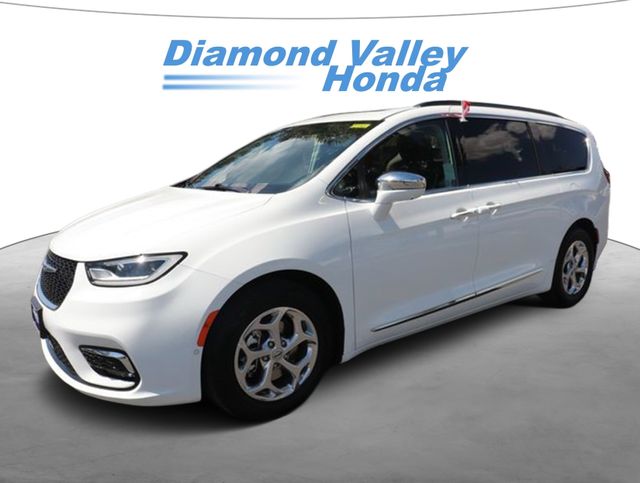 2022 Chrysler Pacifica Limited 3