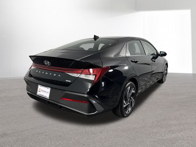Used 2025 Hyundai Elantra Hybrid For Sale in Indianapolis, IN