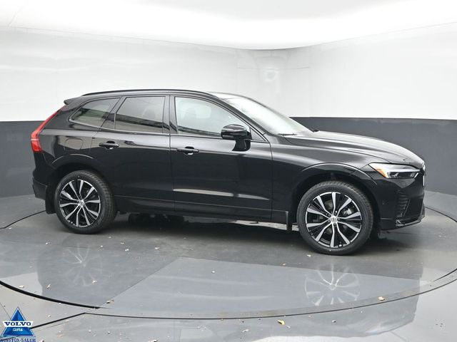 2024 Volvo XC60 B5 Plus Dark Theme AWD
