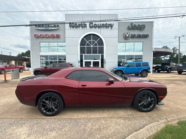  2022 Dodge Challenger GT AWD   