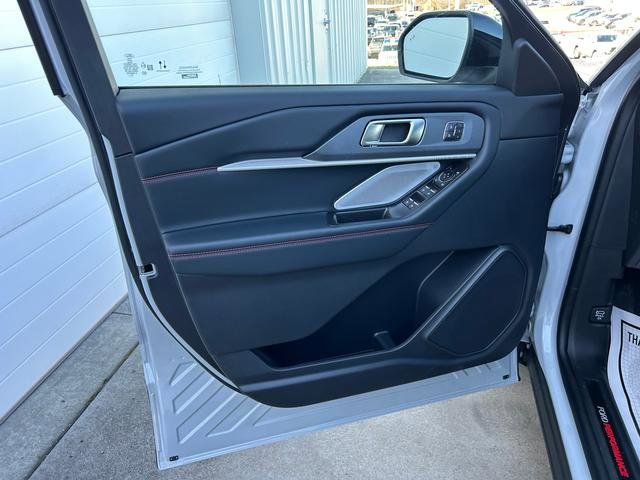 2026 Ford Explorer ST - 4