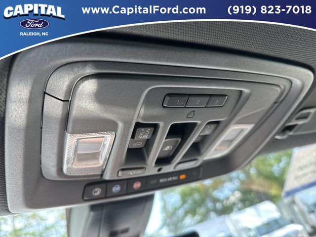 Used 2021 Iridescent Pearl Tricoat Chevrolet High Country image 33