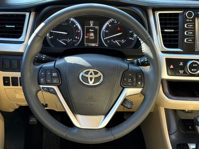 Used 2016 Toyota Highlander SUV