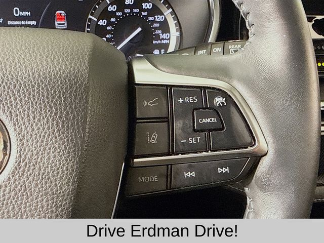 Used 2021 Toyota Highlander SUV