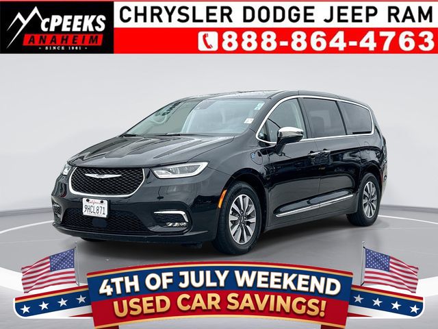Brilliant Black Crystal Pearlcoat 2023 Chrysler Pacifica Hybrid Minivan Front-Wheel Drive Continuously Variable Transmission