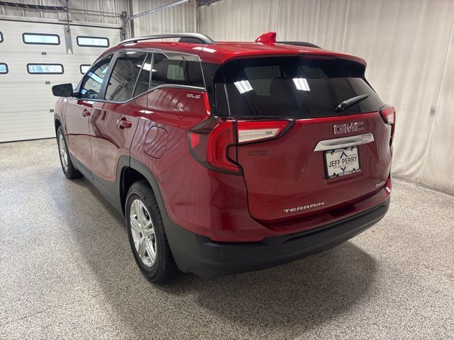 2022 GMC Terrain SLE photo