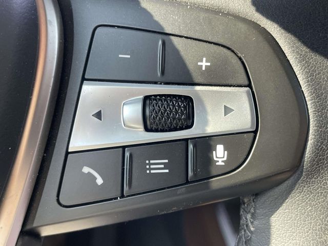 Used 2023 Black BMW xDrive40i image 18