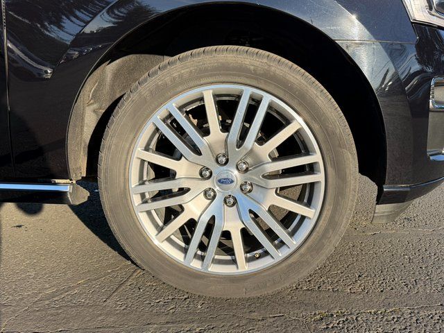 used 2023 Ford Expedition car, priced at $57,977