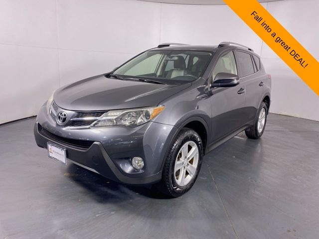 2014 Toyota RAV4 XLE 2