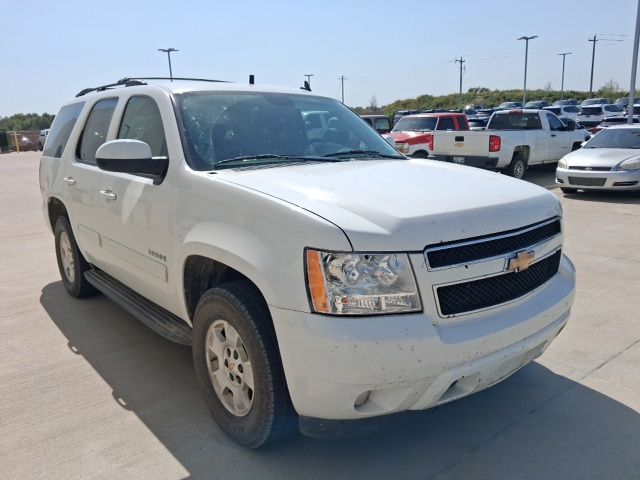 Summit White 2010 Chevrolet Tahoe SUV / Crossover Four-Wheel Drive 6-Speed Automatic Overdrive
