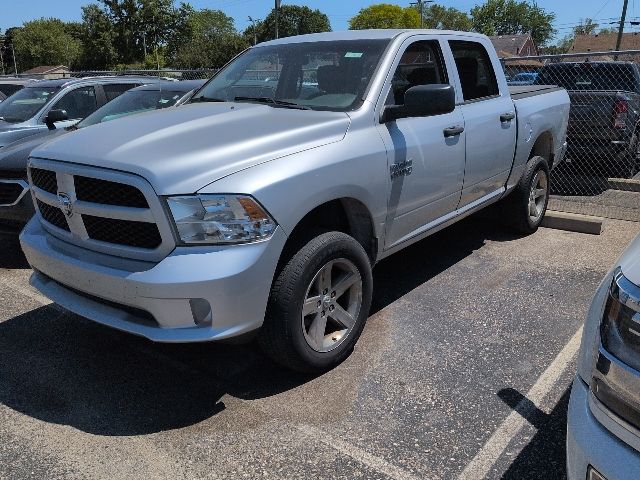 2013 RAM 1500 Express 4x4 Crew Cab's photo