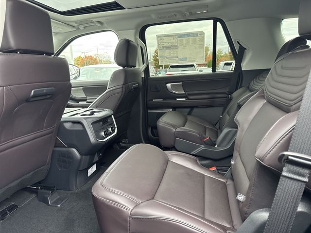 new 2025 Ford Expedition car, priced at $85,354