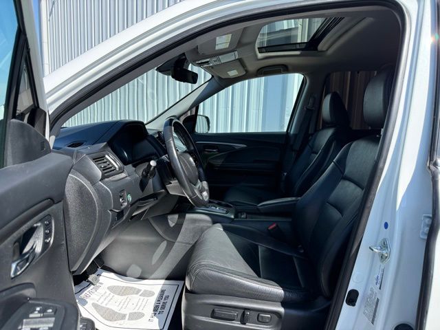 used 2022 Honda Pilot car, priced at $29,107