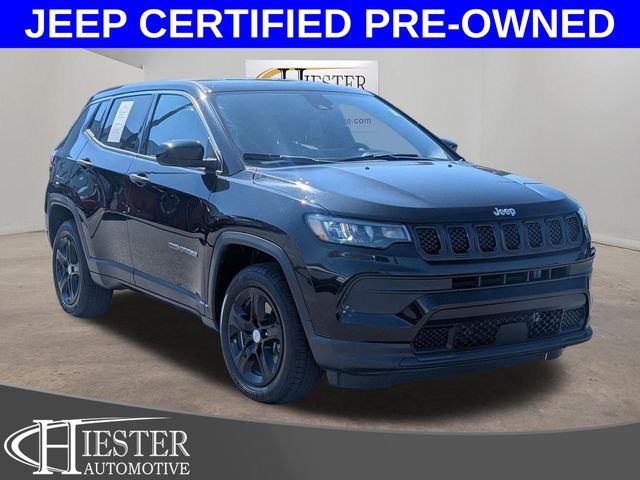 Diamond Black Crystal Pearlcoat 2023 Jeep Compass SUV / Crossover Four-Wheel Drive 8-Speed Automatic