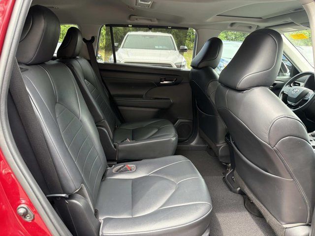 Used 2020 Toyota Highlander SUV