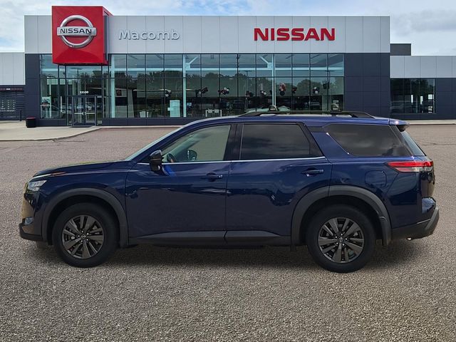 Used 2023 Nissan Pathfinder SUV