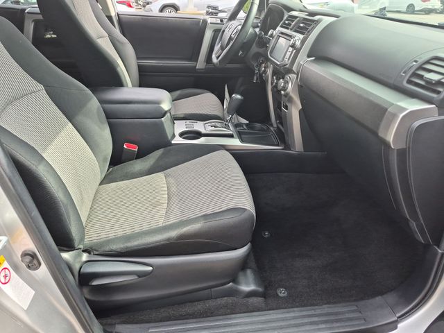 Used 2017 Silver Toyota SR5 image 36