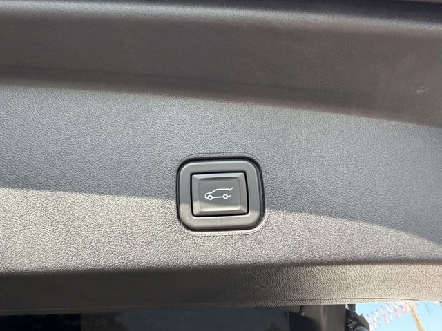 Used 2024 Cadillac LYRIQ SUV