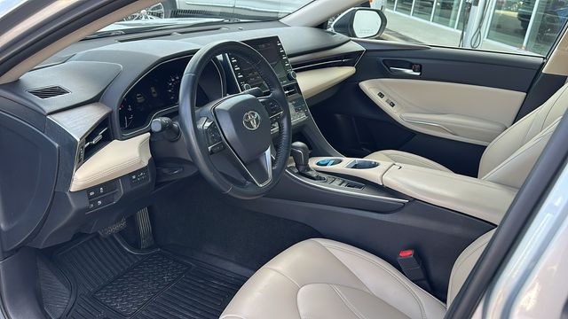 2019 Toyota Avalon XLE 14