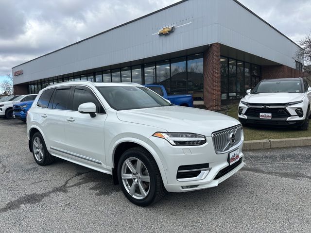 2022 Volvo XC90 T6 Inscription 7-Passenger AWD