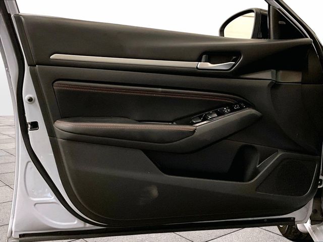 2023 Nissan Altima 2.5 SR Gray at Luther Ford