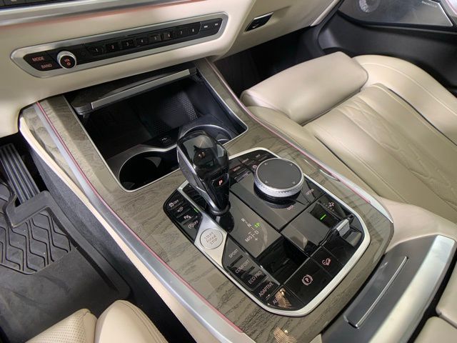 2020 BMW X7 xDrive50i 24