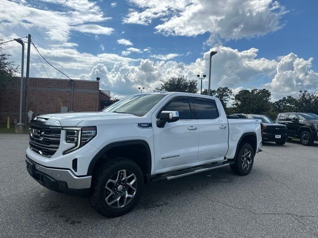  2023 GMC Sierra 1500 SLT Crew Cab 4WD   