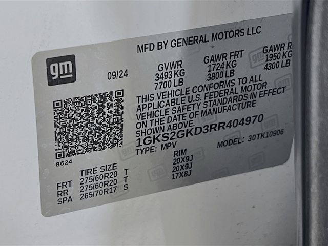 Used 2024 White GMC SLT image 19