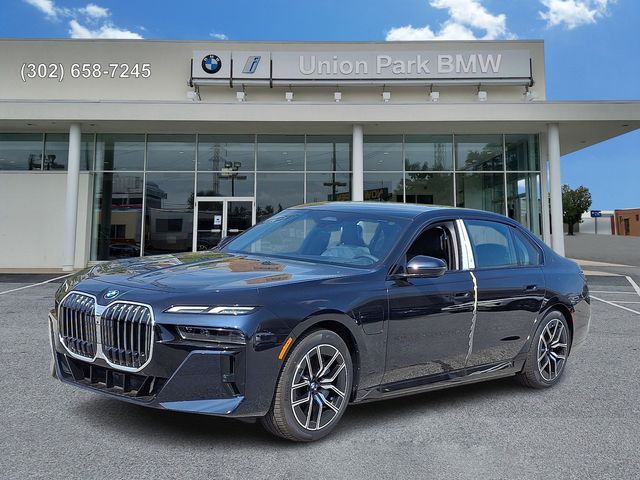 Carbon Black Metallic 2026 BMW 7 Series Sedan All-Wheel Drive 8-Speed Automatic