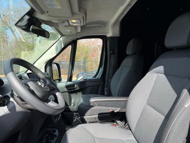 2023 Ram ProMaster 2500 High Roof 11